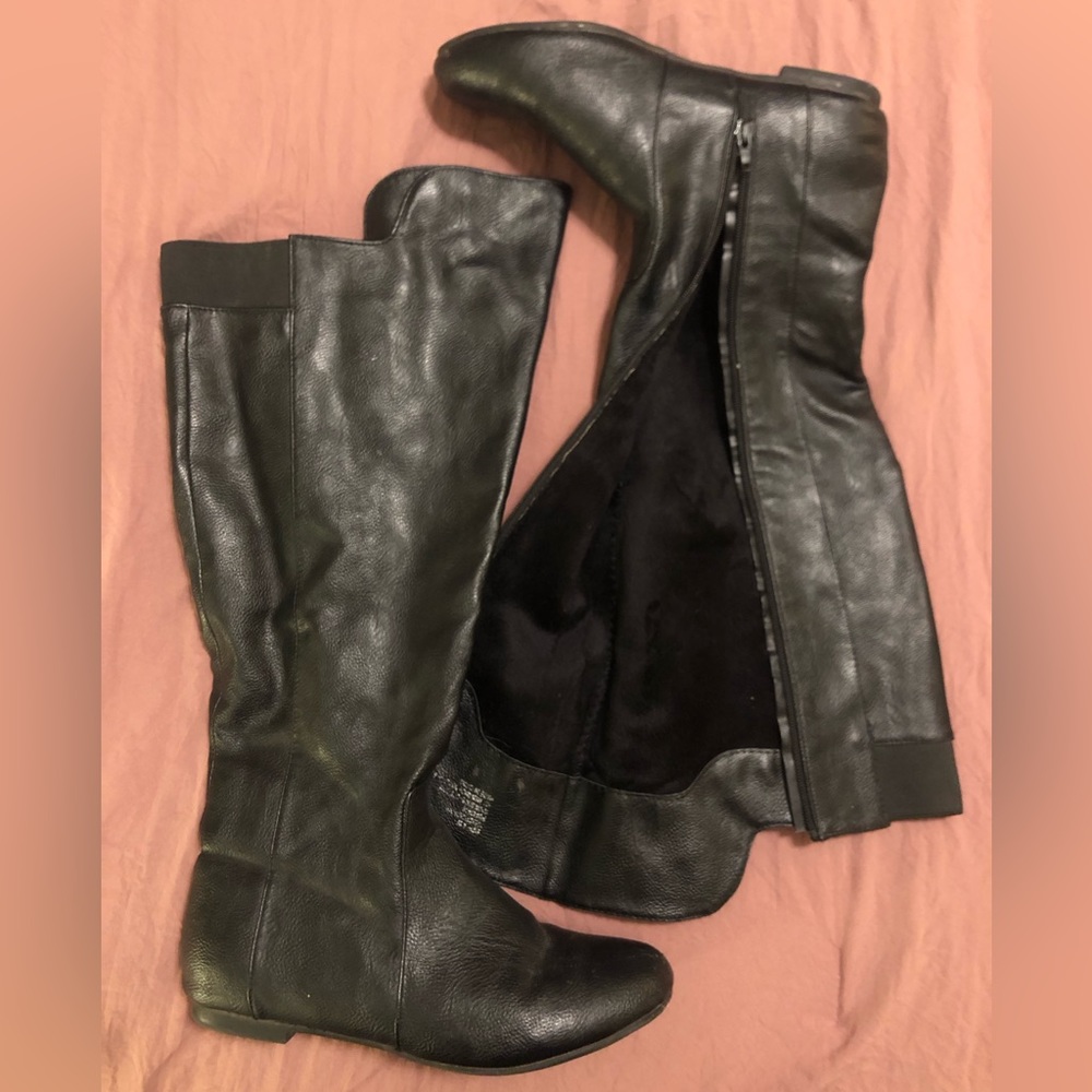 Black boots with fuzzy lining - wide width & wide calf